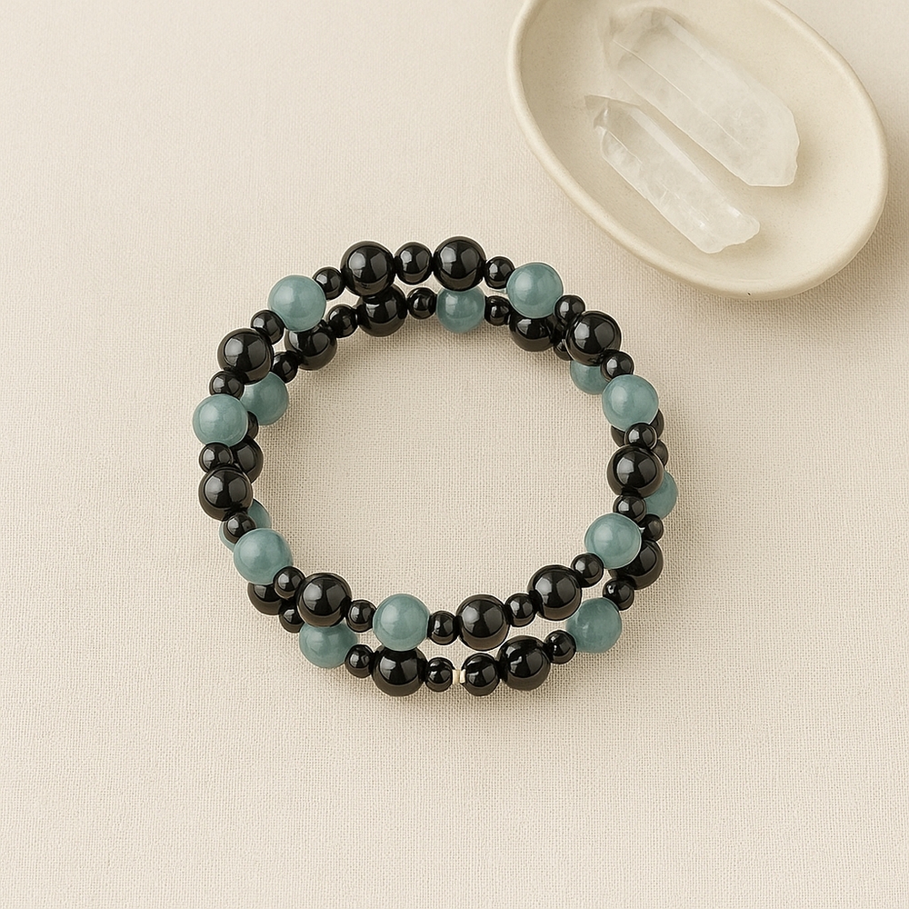 Green quartz and hematite memory wire wrap bracelet